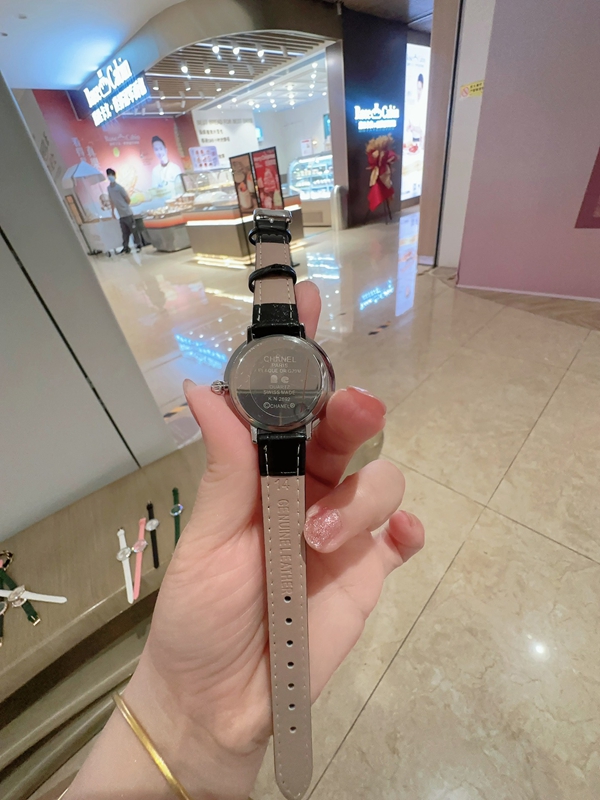 ブランド時計角部分ディテール